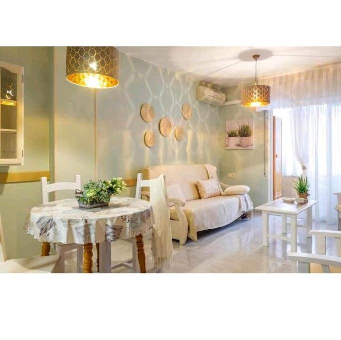 شقة Pink Catia Coqueto Piso Playa Del Cura تورّيفيِخا المظهر الخارجي الصورة